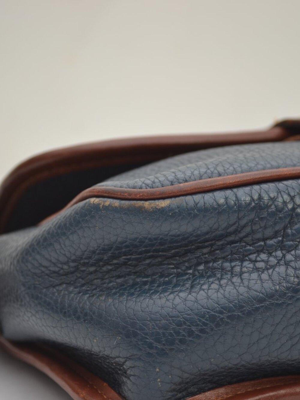 Coach Vintage Sheridan Leather Crossbody bag - Picture 4 of 11